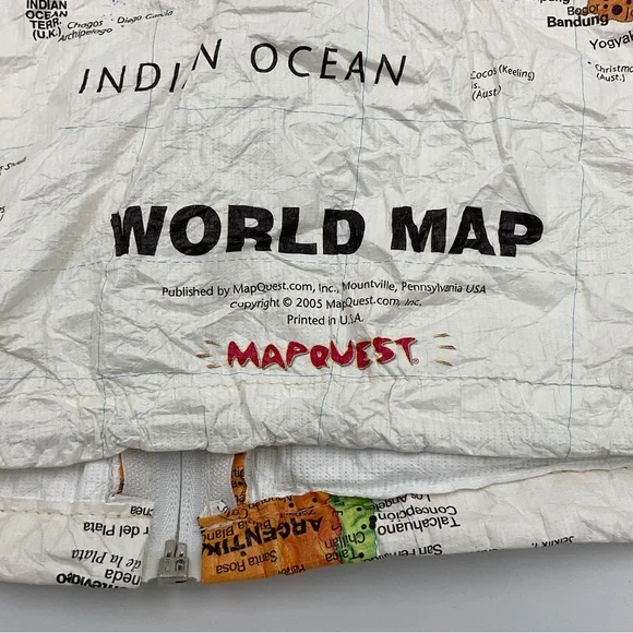 Tyvec RARE Y2K Vintage Leslie Jordan Map Jacket Collector’s Item Kurt Cobain L
